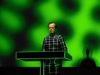 Viðtal við „vélmennið“ Ralf Hütter í Kraftwerk á BBC