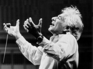 Leonard Bernstein og ósvaraða spurningin