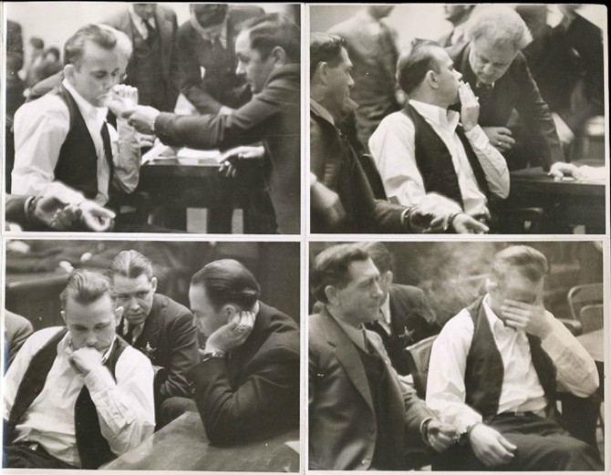 Bankaræninginn John Dillinger í réttarsalnum, 1934