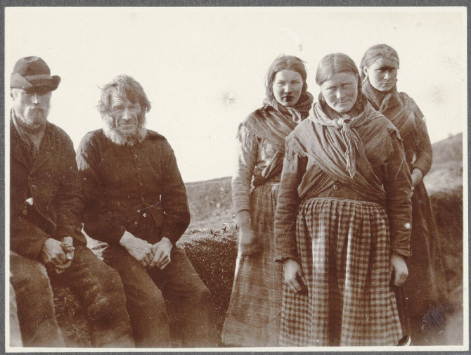 Fólkið á Holti á Síðu, um 1900